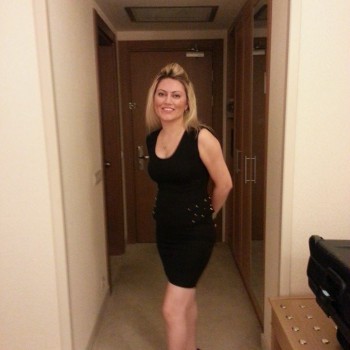 Profil de Sarata, 40 ans, Escort bi à Saint-Josse-ten-Noode (Bruxelles-Capitale)