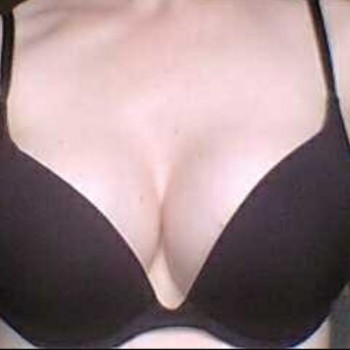 Profil de Elika, 35 ans, Escort bi à Bouillon (Luxembourg)